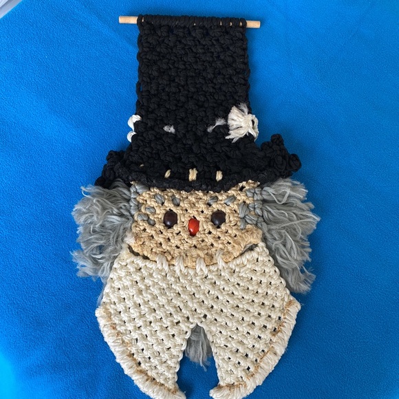 Macrame Thanksgiving Pilgrim Handmade USA Vintage - Picture 4 of 5